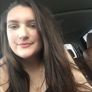 Meet your Posher, Savannah